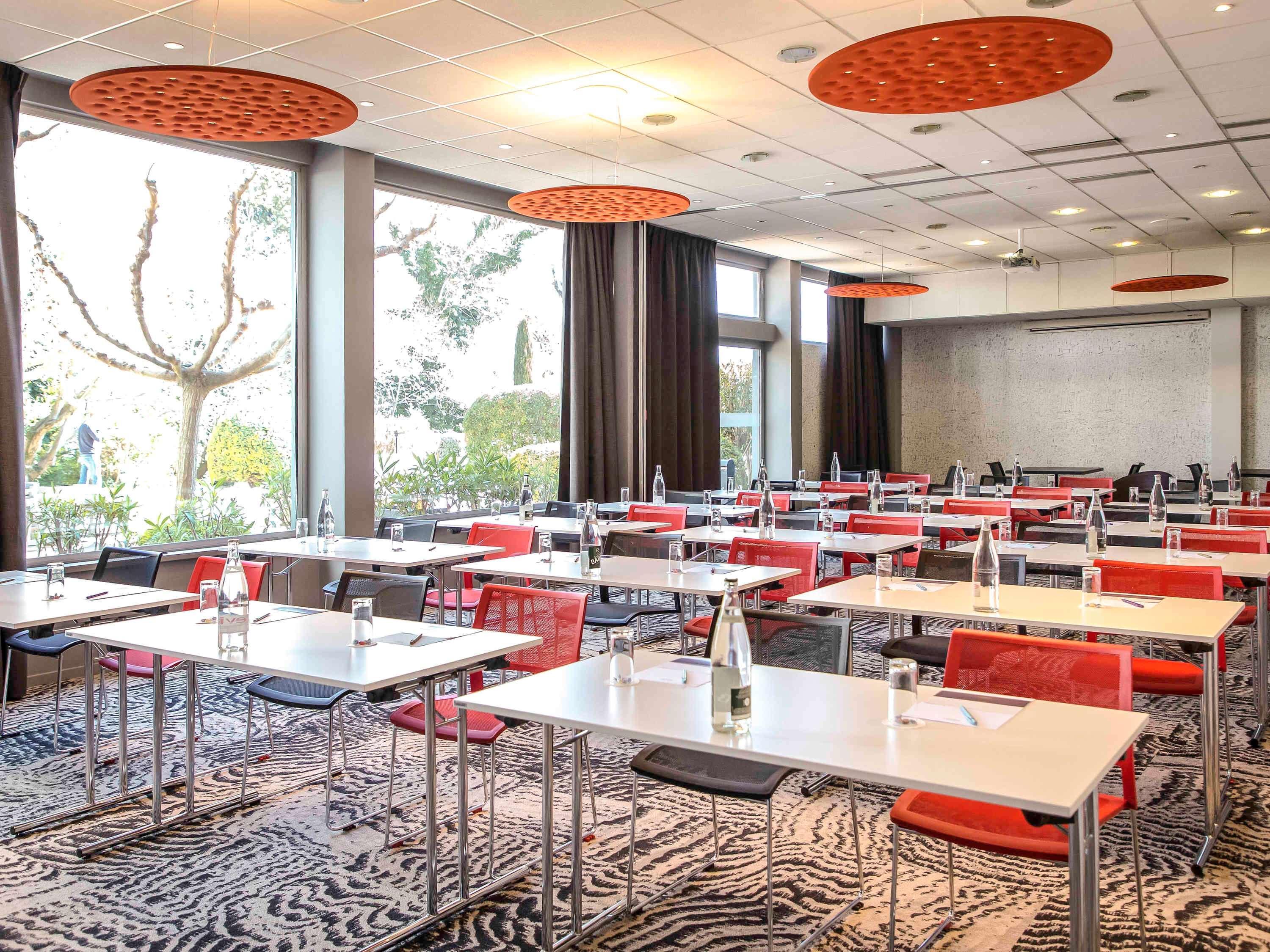 Mercure Cavaillon Buitenkant foto